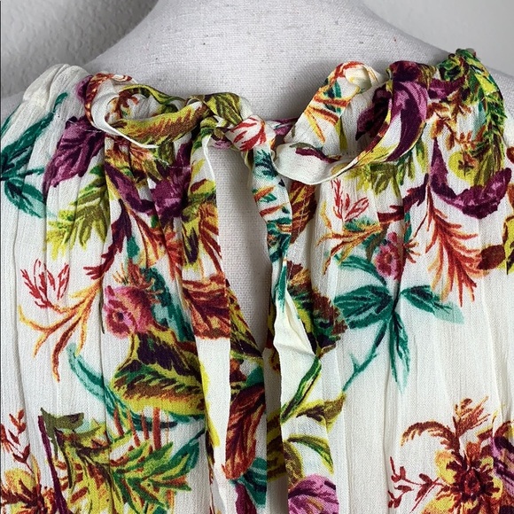 ❤️HP❤️Staccato floral,ties in back,sleeveless top - Picture 5 of 5